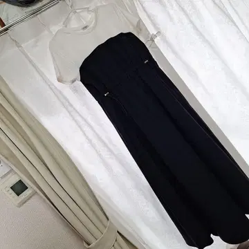 새상품급 INGNI 허리밴딩 살로펫 화이트 블랙