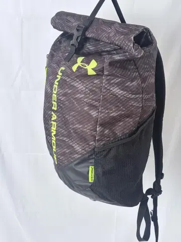 새상품급 UnderArmour 롤탑 Storm1 발수 블랙 x 라임 그린