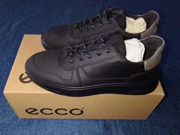 ECCO 스니커즈 25.0cm