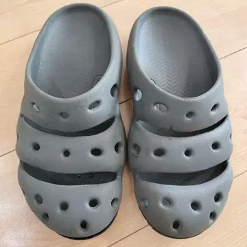 KEEN Yogi 샌들 27cm 블랙