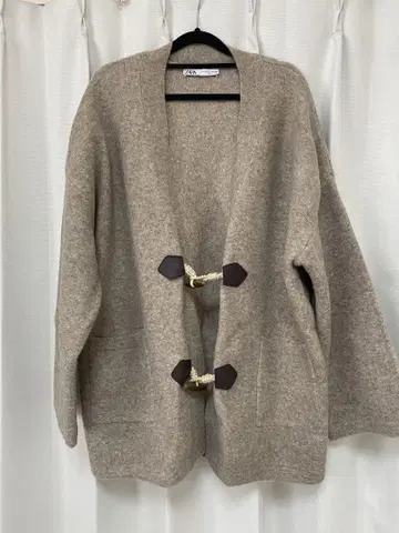 ZARA 베이지 가디건 XS-S