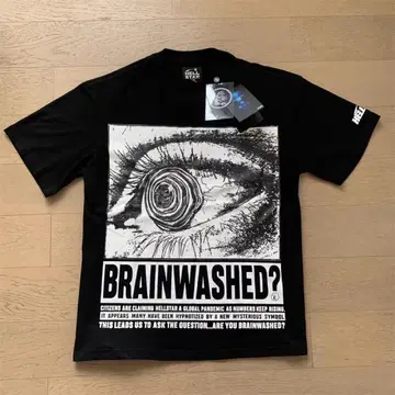 Hellstar BRAINWASHED? 블랙 T셔츠