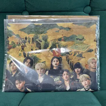 BMSG BMSGFES 메가 캡슐 가챠 패브릭 포스터