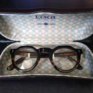 Lesca Lunetier_PICA