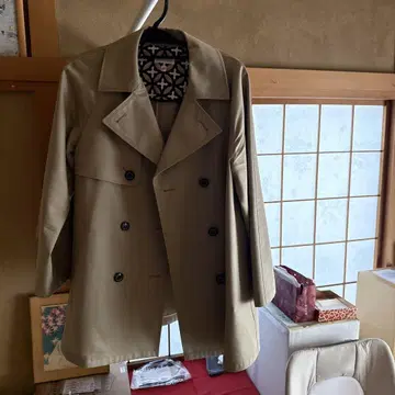 미사용 새상품 개봉 완료 DRESSTIOR 베이지 트렌치코트 38