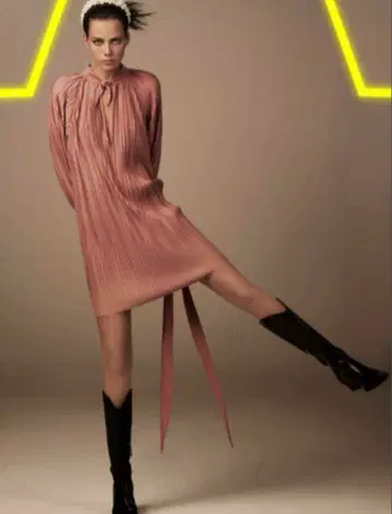 미사용 새상품 S 사이즈 자라 플리츠 원피스