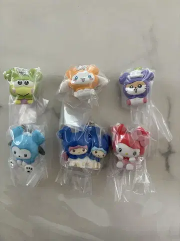 TWICE LOVELY'S x SANRIO 가챠가챠 6개 세트