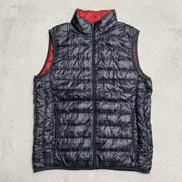 다운 90% 새상품급 UNIQLO 울트라 라이트 다운 베스트 R-8082