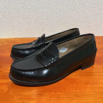 새상품급 하루타 코인 로퍼 블랙 22.5cm