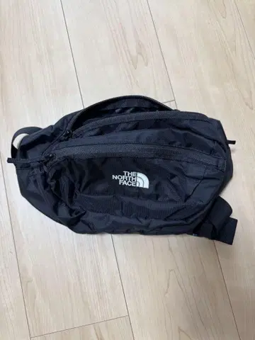THE NORTH FACE 바디백 블랙