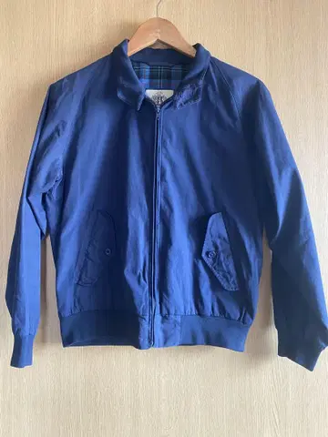 BARACUTA G9 네이비 자켓