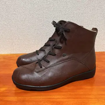 시착만 한 핀 컴포트 4 23.3cm 부츠 브라운