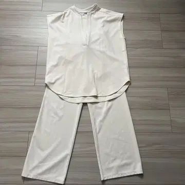 BLATE 아이보리 셋업