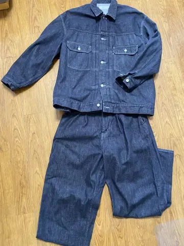 Graphpaper colorfast denim 셋업