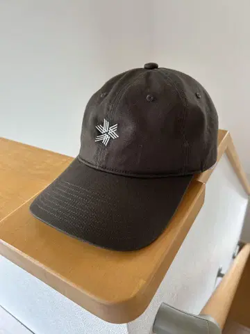 goldwin cap 브라운