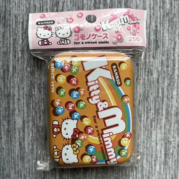 산리오 키티 미미 코모노 케이스 캔 2002년 제조