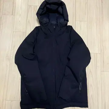 BEAMS / 테크 다운 자켓 네이비 L 사이즈