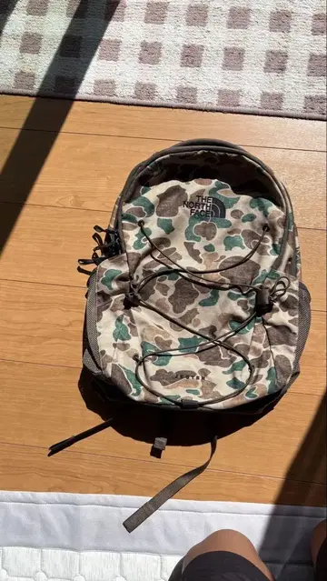 더 노스페이스 카모플라쥬 백팩
