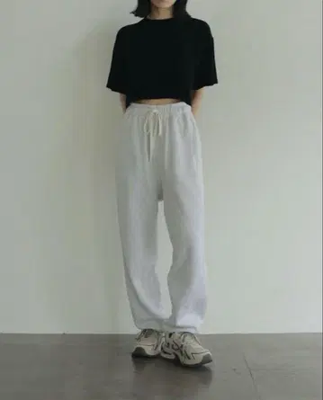[ anuke ] Drawstring Sweat Pants [ 안누크 ]