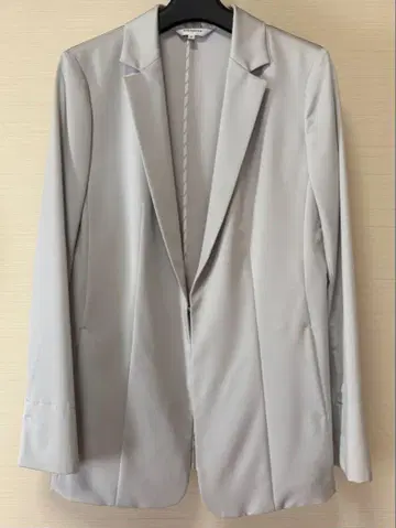 그레이 블레이저