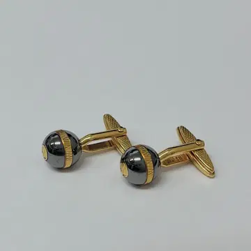 dunhill 커프스 공 모양