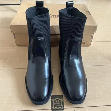 Stilmoda 천연 가죽 사이드 고어 부츠 블랙