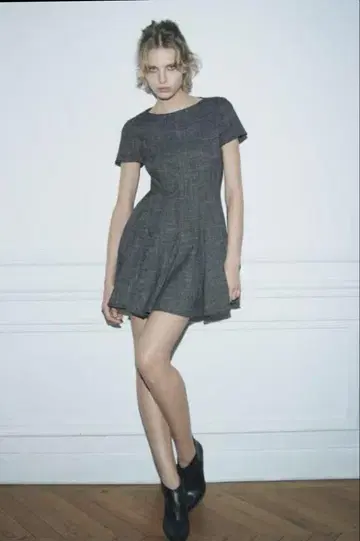 ZARA 그레이 반팔 미니 원피스