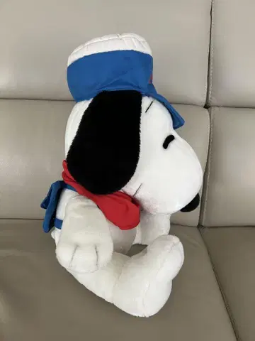 스누피 봉제 인형 마린 컬러 30cm 앉은 모습