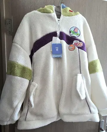 모리온나부라쿠와 토이 스토리 콜라보 플리스 아우터
