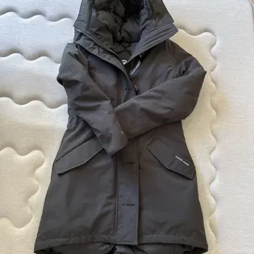 CANADA GOOSE FUSION 블랙 다운 자켓