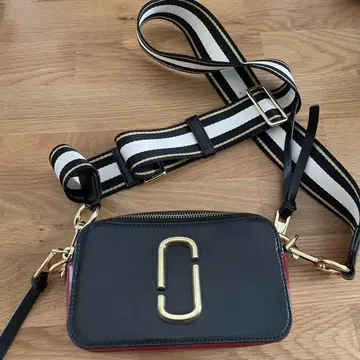 Marc Jacobs 숄더백 블랙/빨간색