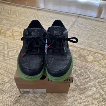 Reebok 리복 로우컷 스니커즈