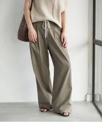 스픽 앤 스팬 코튼 레이온 드로스트 플레어 팬츠 38