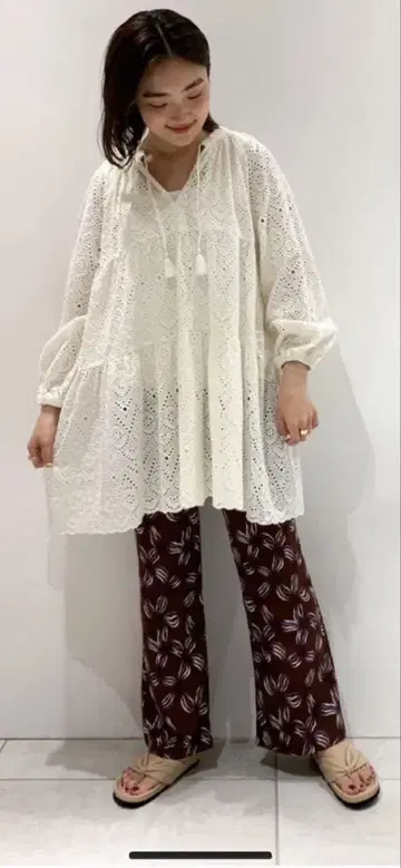 relume 레이스 블라우스