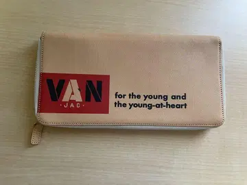 VAN JAC 장지갑 소가죽