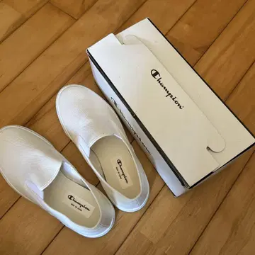 Champion KF3005 화이트 슬립온 23.5cm