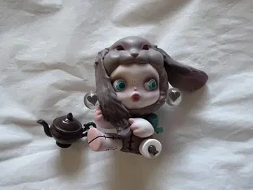 POPMART SKULLPANDA 스컬팬더 원더랜드 앨리스