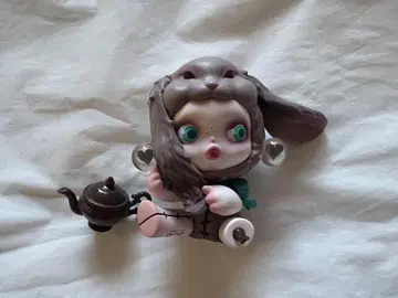 POPMART SKULLPANDA 스컬팬더 원더랜드 앨리스