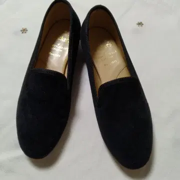 Tricker's 벨벳 오페라 슈즈