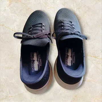 23.0 스케쳐스 슬립인즈 150470 여성용 NAVY