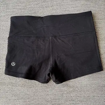 룰루레몬 숏팬츠