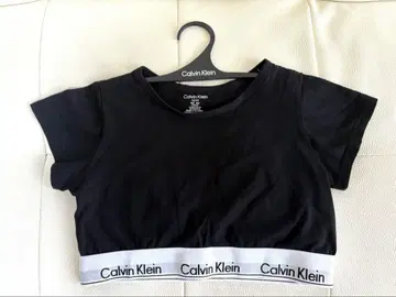 Calvin Klein 러브레터 T셔츠