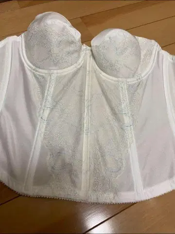 화이트 코르셋 브라이덜 이너