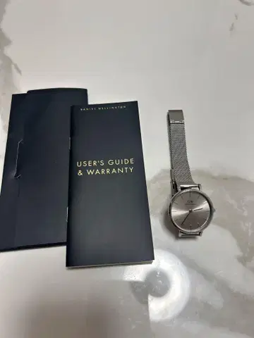 Daniel Wellington DW00100118 메쉬 밴딩 손목시계