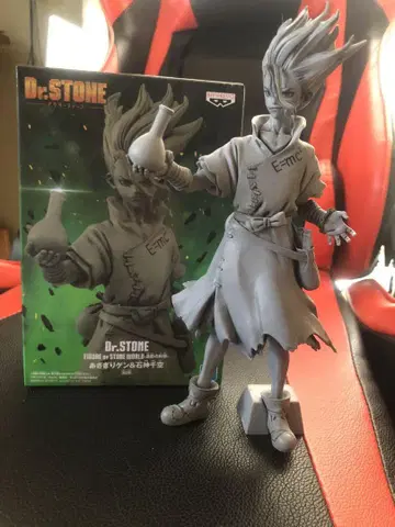Dr.STONE 이시가미 센쿠 피규어