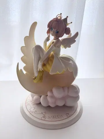 키노모토 사쿠라 엔젤 크라운 피규어