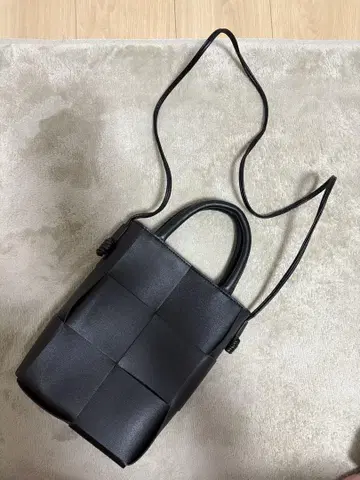 블랙 뜨개질 숄더백