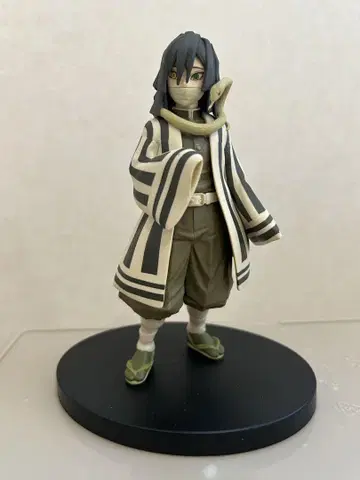 귀멸의 칼날 이구로 오바나이 피규어 (세피아풍)