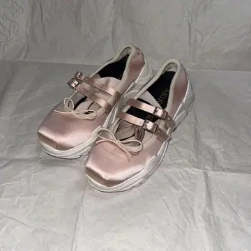 AKIKOAOKI Giselle Satin PINK