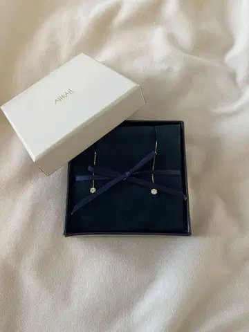 AHKAH 티어 체인 귀걸이